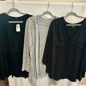 Torrid Size 4 Harper & Super Soft Black & Grey Top Lot